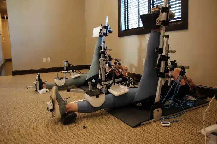 Nerve Stretching Table